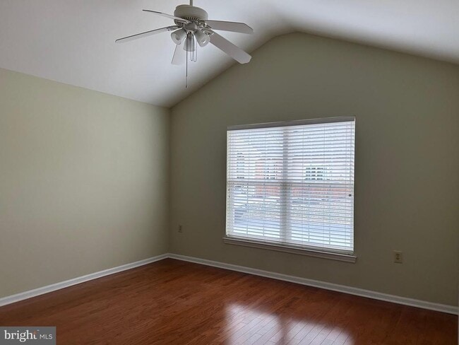 Building Photo - 88 Woolsey Ct