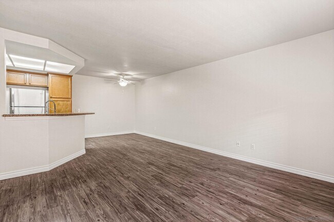 Building Photo - 3877 Pell Pl