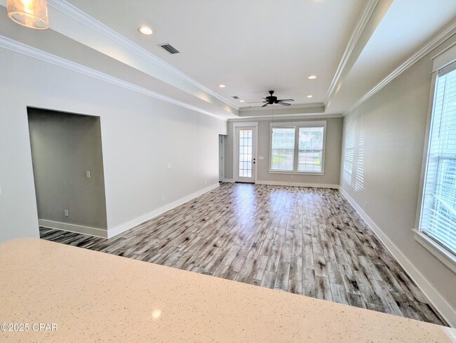 Building Photo - 325 Turtle Cove