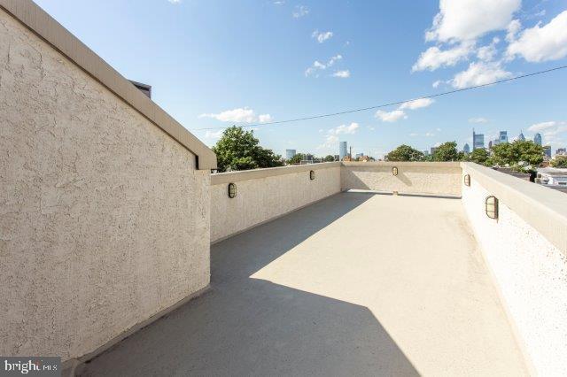 Building Photo - 2026 McClellan St