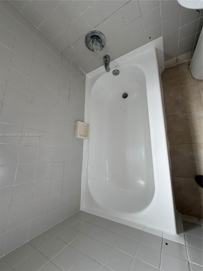 Building Photo - 1431 SW 37th Ave