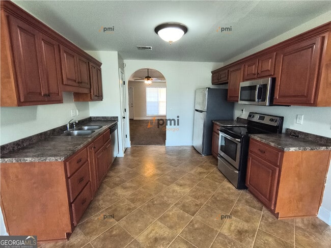 Building Photo - 206 Gayla Ct