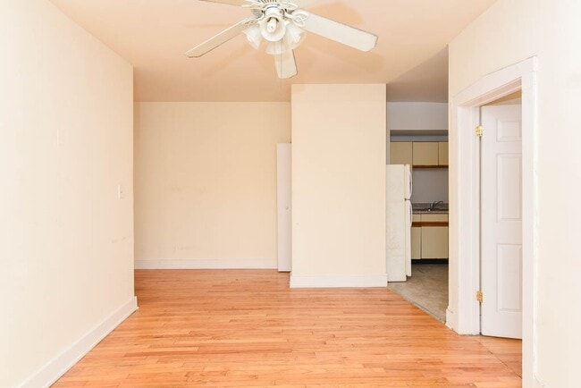 Building Photo - 1532 N Kedzie Ave