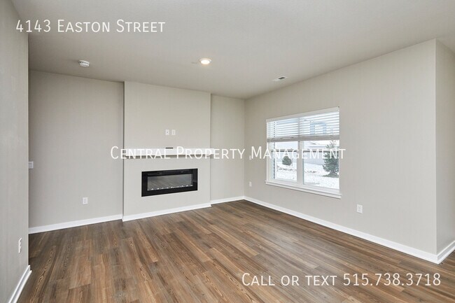 Building Photo - 4143 Easton St
