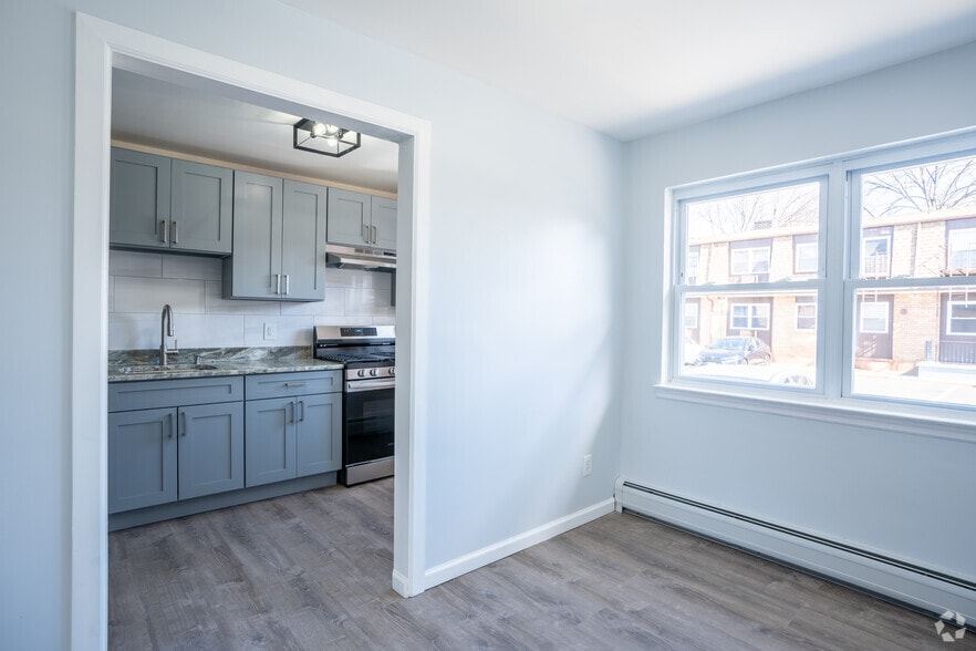 Kitchen - Mansard Gardens Bayonne