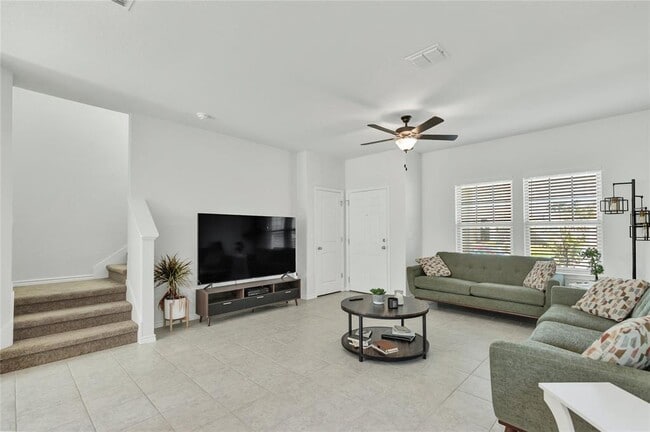 Building Photo - 380 Witchhazel Way