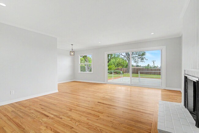 Building Photo - Rolling Hills Ranch House — Updated 3BR Home on a Massive Lot