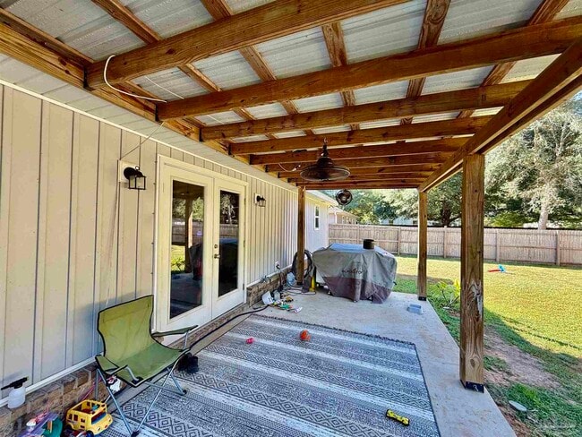 Building Photo - 5899 Cedar Tree Dr