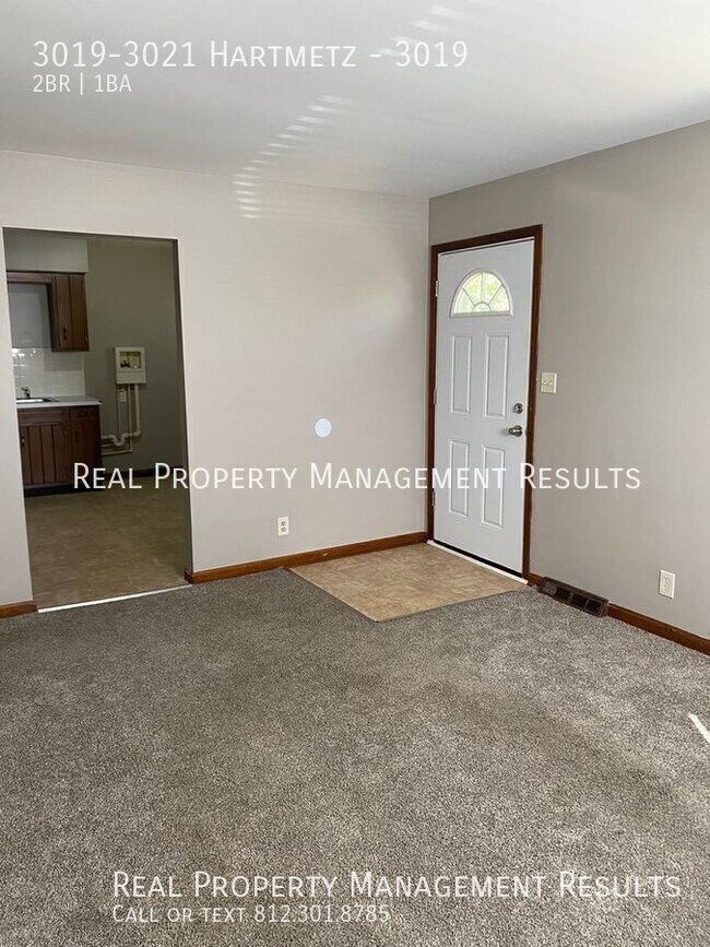 Building Photo - 3019-3021 Hartmetz-3019