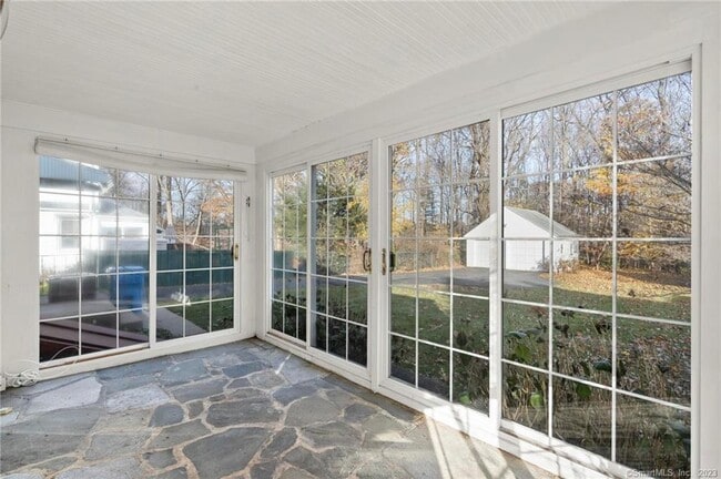 Building Photo - 87 Sylvan Rd