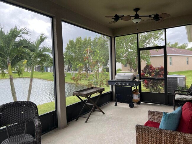 Building Photo - 139 Port Royal Ct