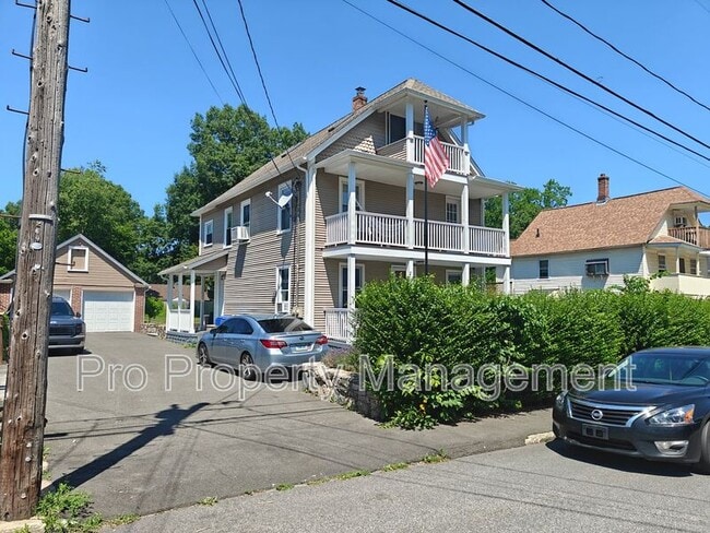 Building Photo - 296 Hillside Ave