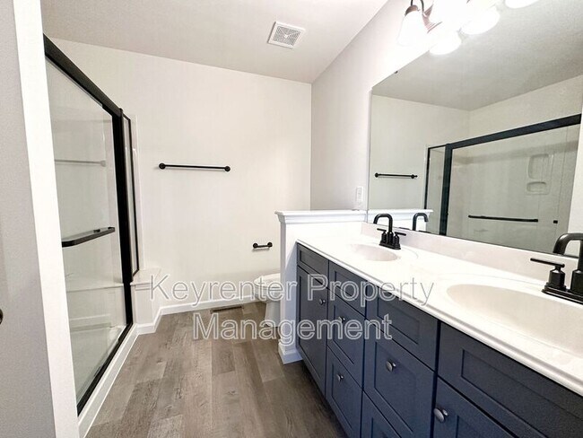 Building Photo - 350 Hammerstone Dr