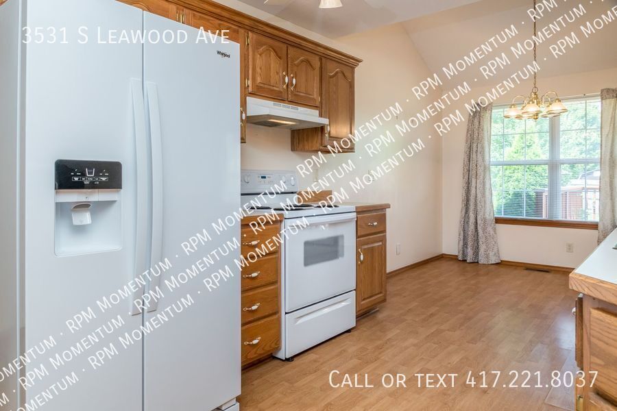 Building Photo - 3531 Leawood Ave