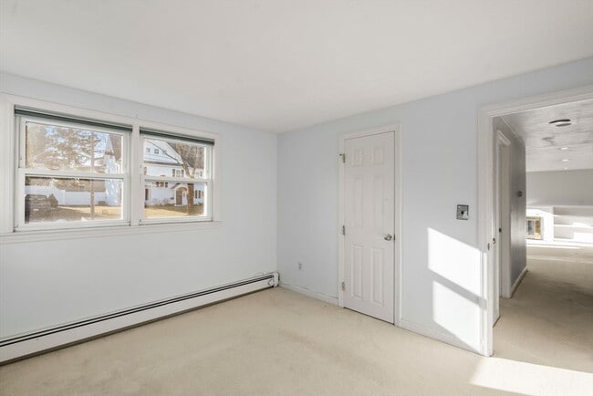 Building Photo - 8 Stanley St