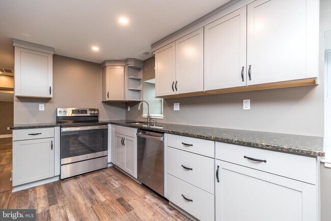 Building Photo - 4844 Old Easton Rd