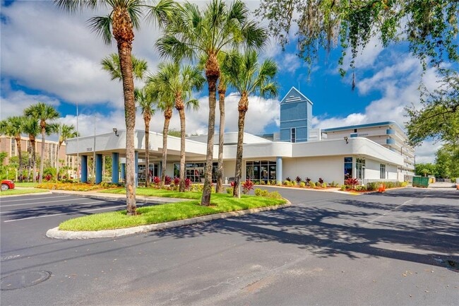 Building Photo - 3010 W Bay Cir