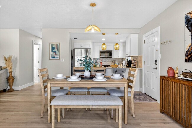 Building Photo - 153 Vista Hermosa Cir