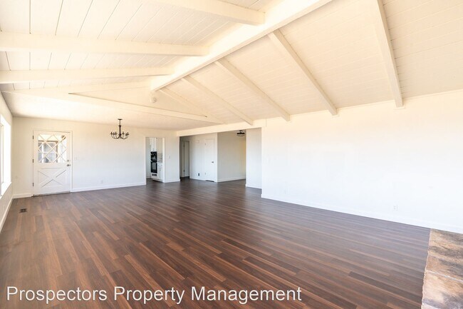 Building Photo - 4 br, 2 bath House - 2850 Paseo Robles