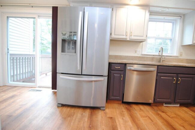 Building Photo - 5 Cadogan Way