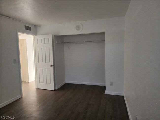 Building Photo - 1919 Lillie St