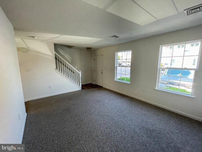 Building Photo - 388 Cherry St