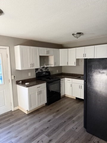 Building Photo - 275 Richmond St