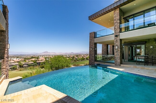 Building Photo - 1500 MacDonald Ranch Dr