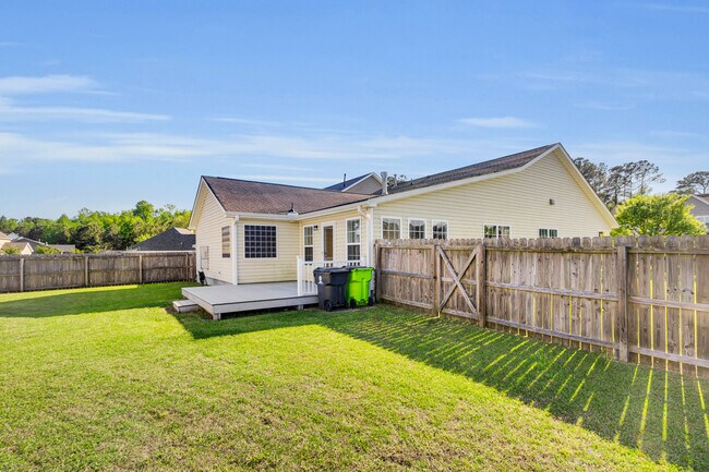 Building Photo - 201 Quincy Ct