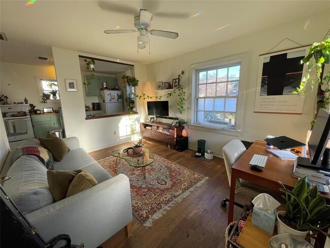 Building Photo - 803 W Gibson St