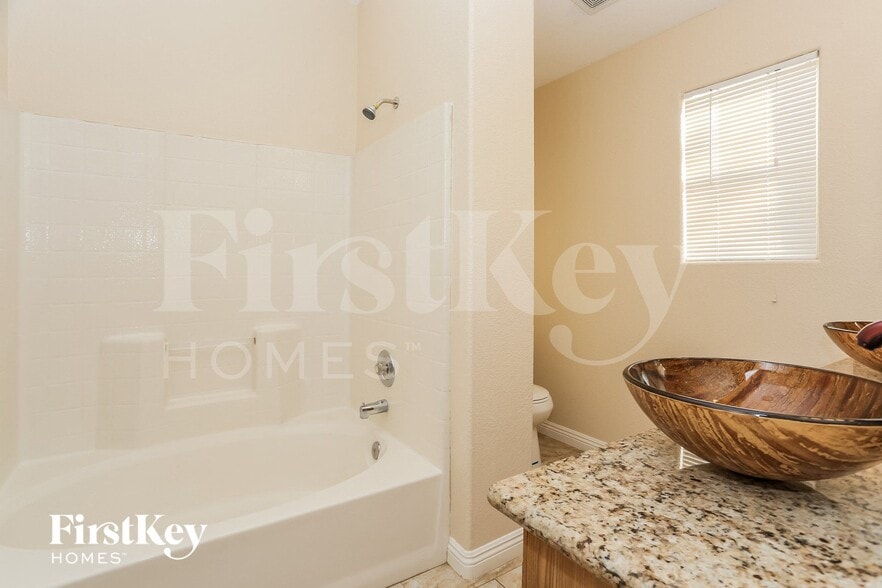 Building Photo - 5412 Redview Ct