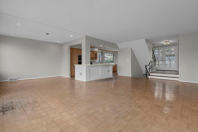 Building Photo - 2737-2737 Charing Rd