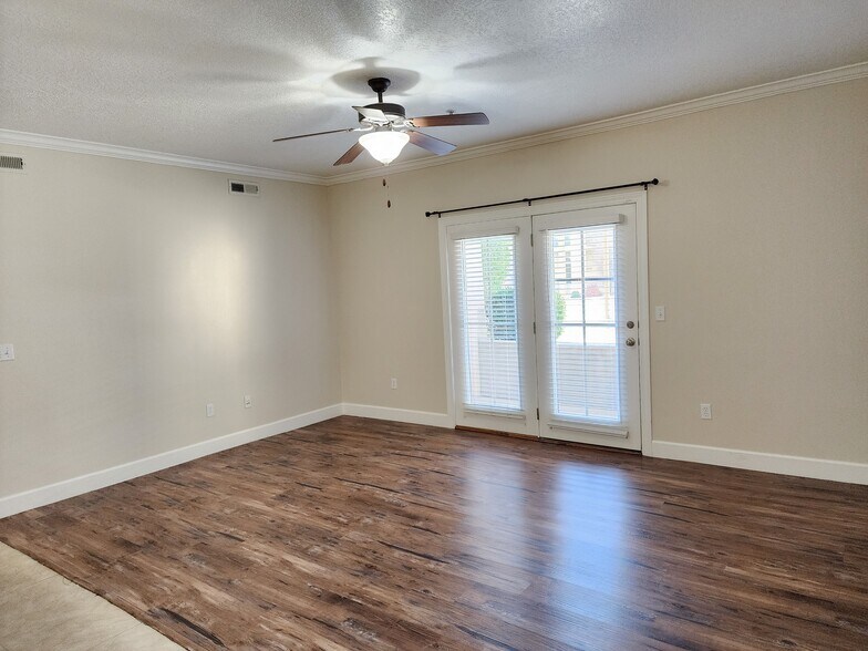 Building Photo - 1030 N 995 W