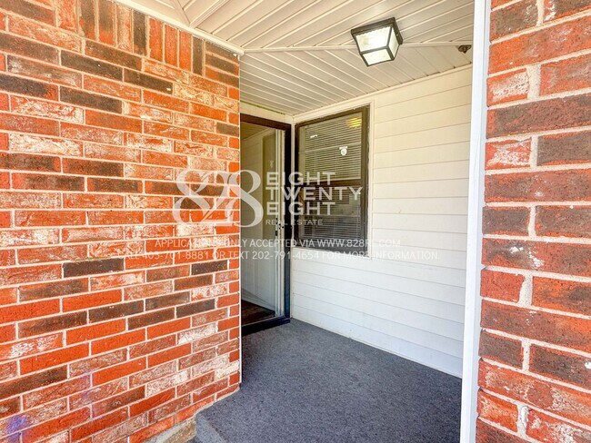 Building Photo - '1201 Lauren Lane