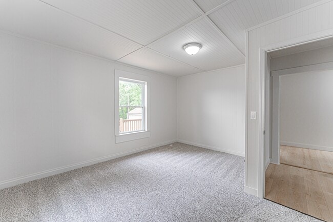 Building Photo - 1155 Hall St