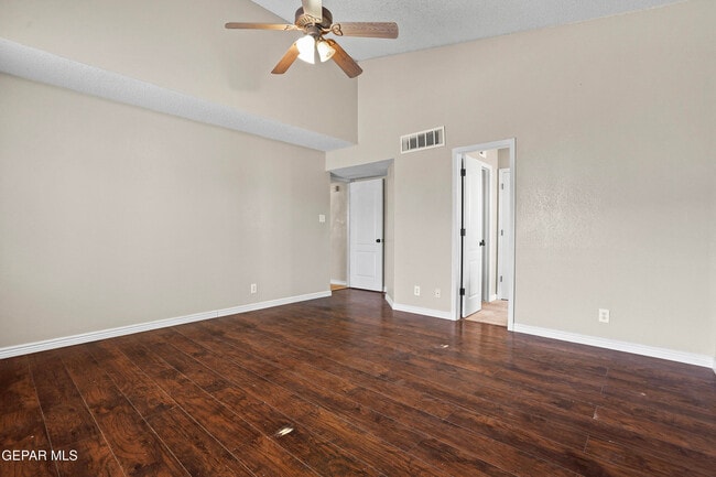 Building Photo - 13713 Paseo del Mar Dr