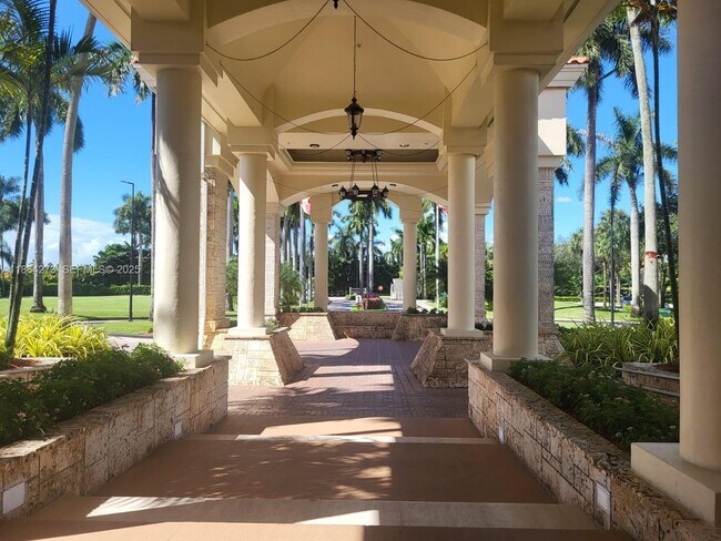 Building Photo - 4555 NW 99th Ave