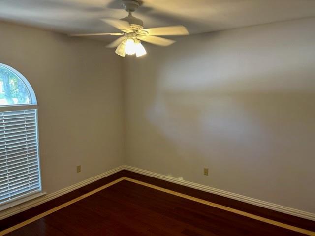 Building Photo - 3101 Jomar Dr