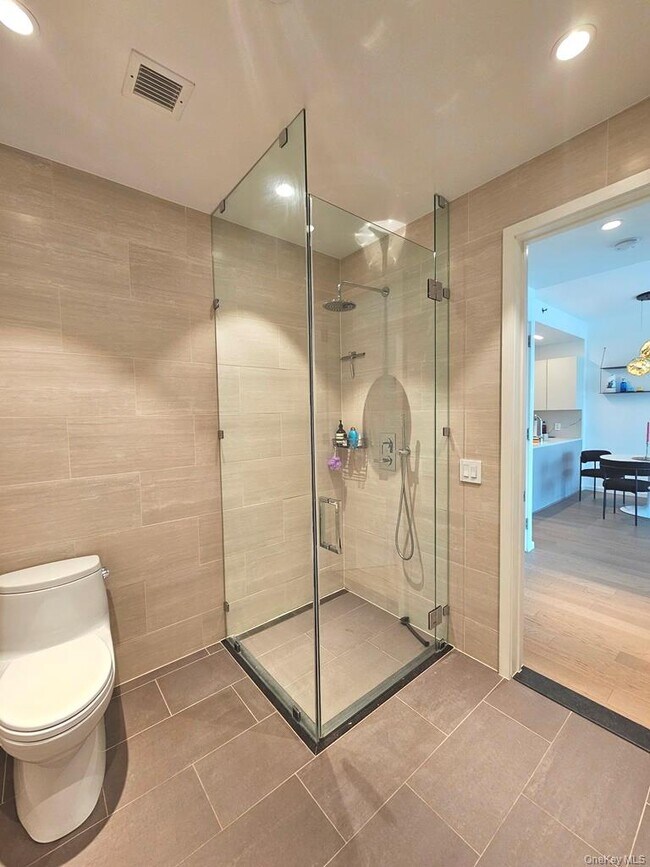 Building Photo - 133-27 39th Ave