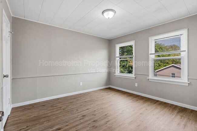 Building Photo - 9517 Lydell Dr
