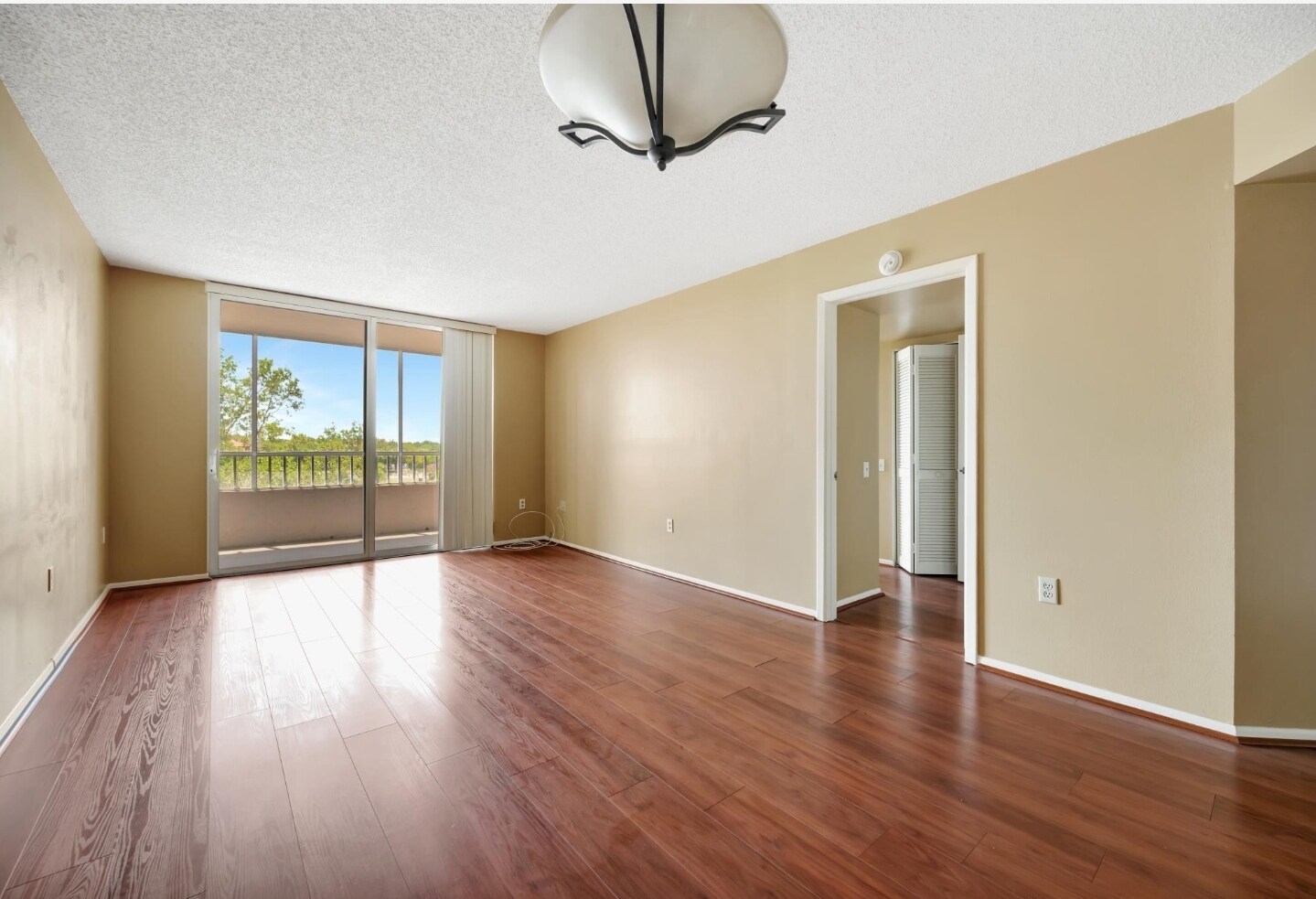 Building Photo - 2333 Feather Sound Dr