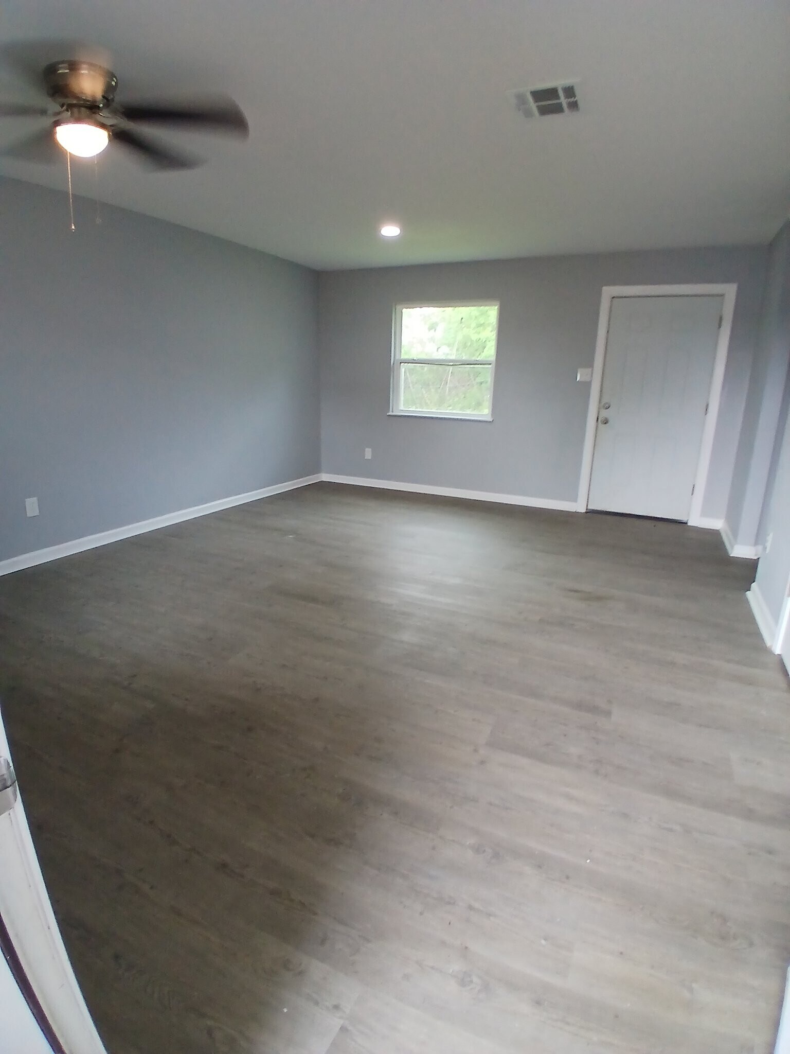 Building Photo - 219 Leon St