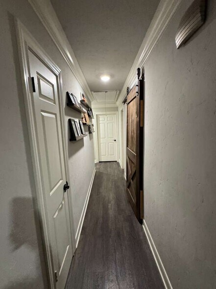 Building Photo - 20953 Trinity Way