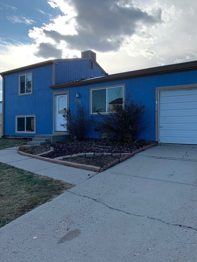 Building Photo - Split Level home in Westminster