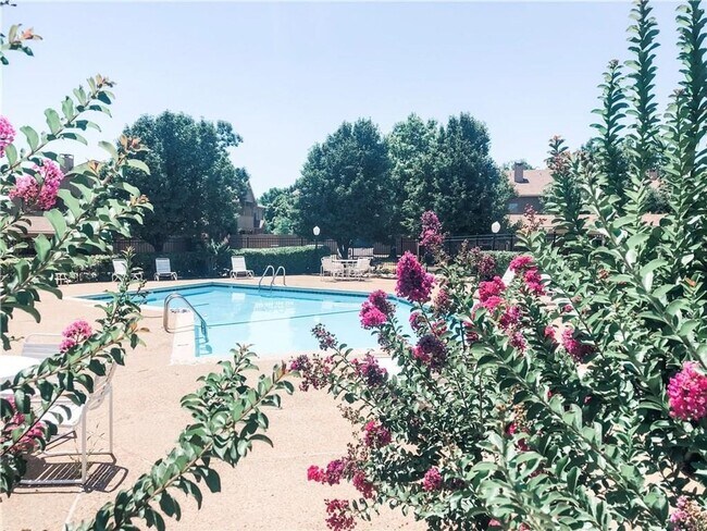 Building Photo - Corporate Furnished Two-Bedroom Condo - Utilities and Wi-Fi, From $1,825 monthly, Minimum of 3 mo...