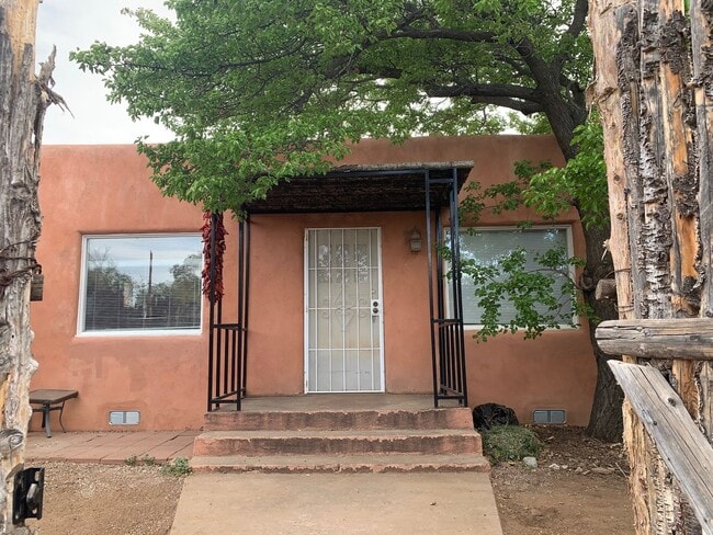 Railyard Central! Camino Sierra Vista and... - Railyard Central!  Camino Sierra Vista and...