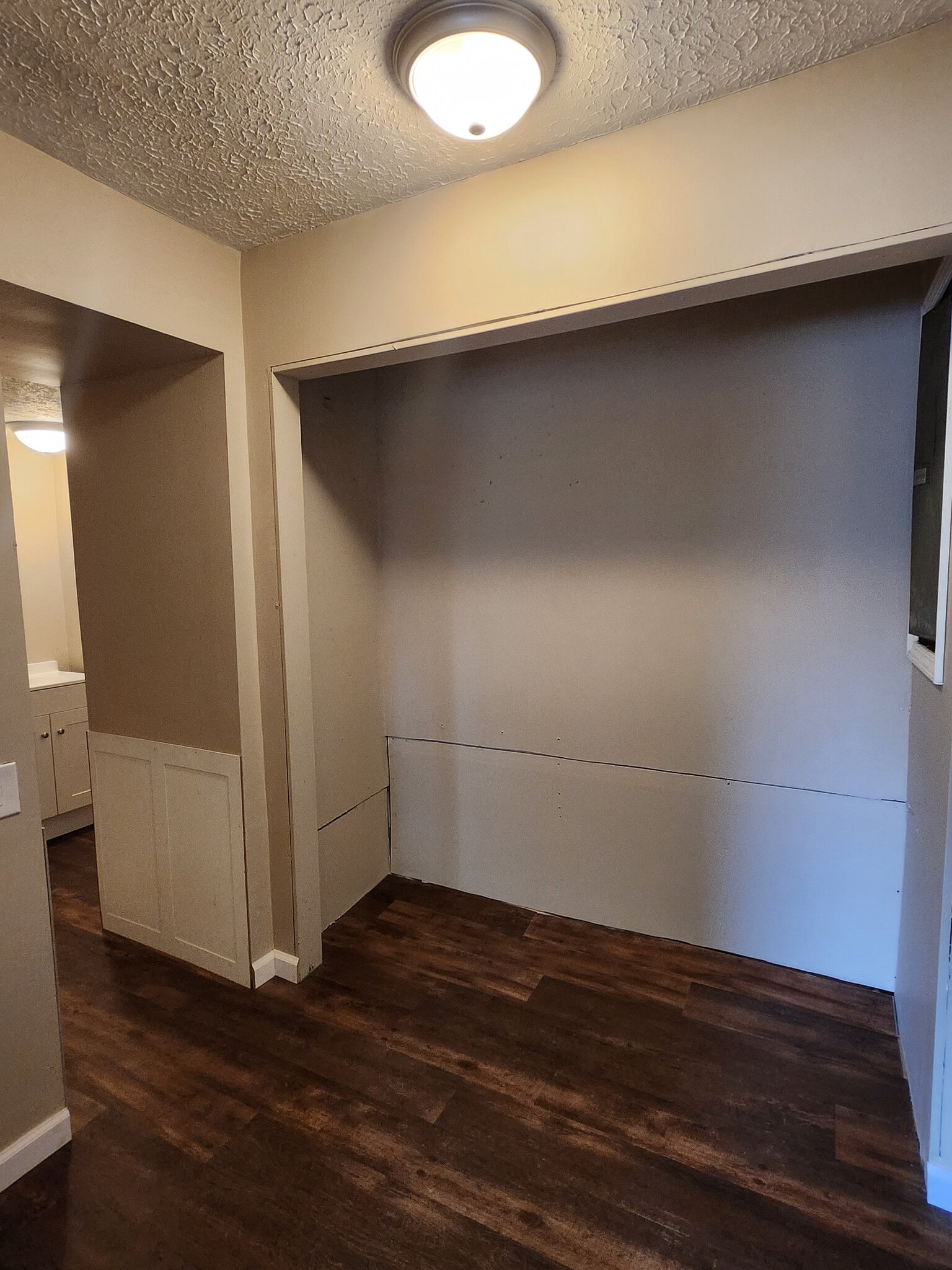 Building Photo - 2119 US-421