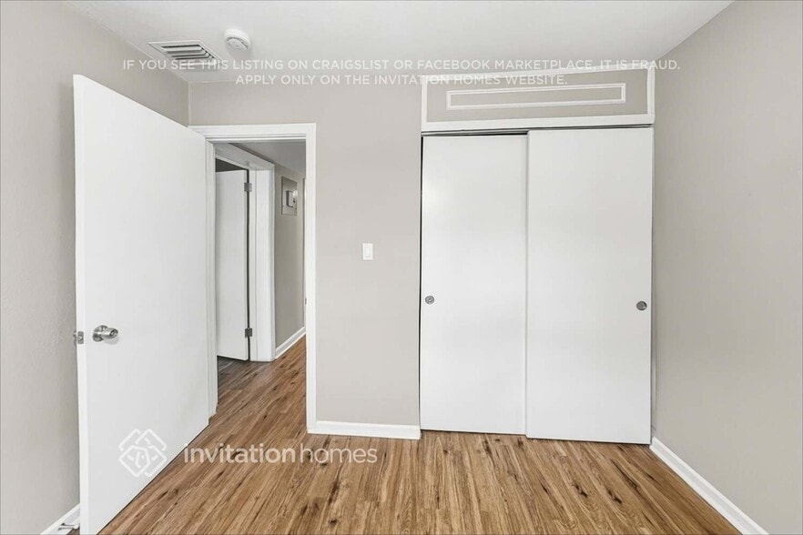 Building Photo - 711 Humber Ln