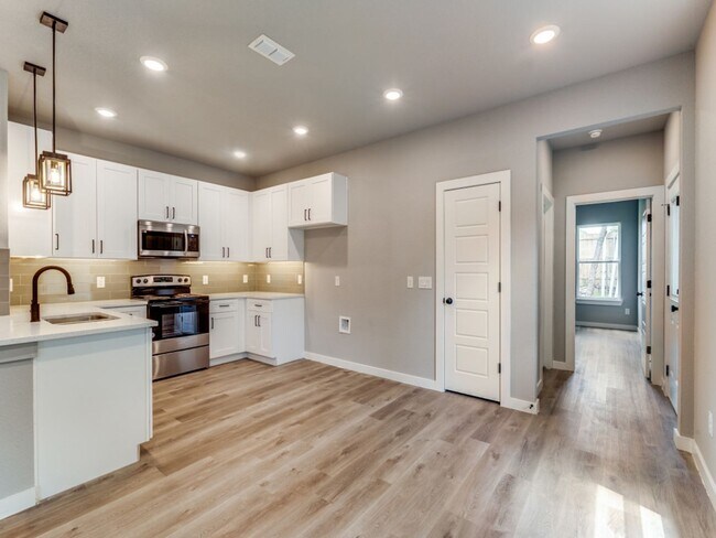 Building Photo - Gorgeous New Construction duplex for rent in Euless!