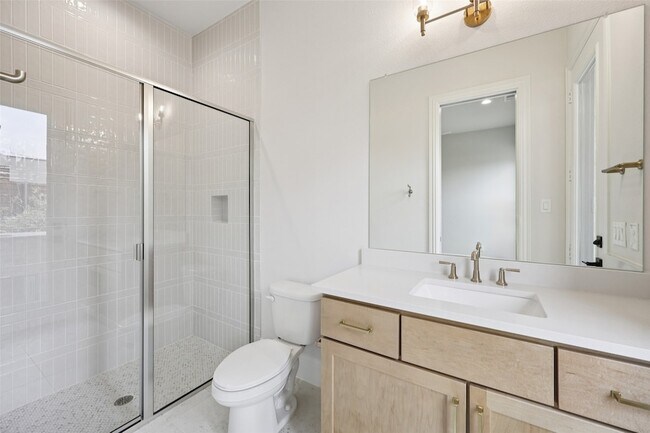 Building Photo - 3845 Van Ness Ln